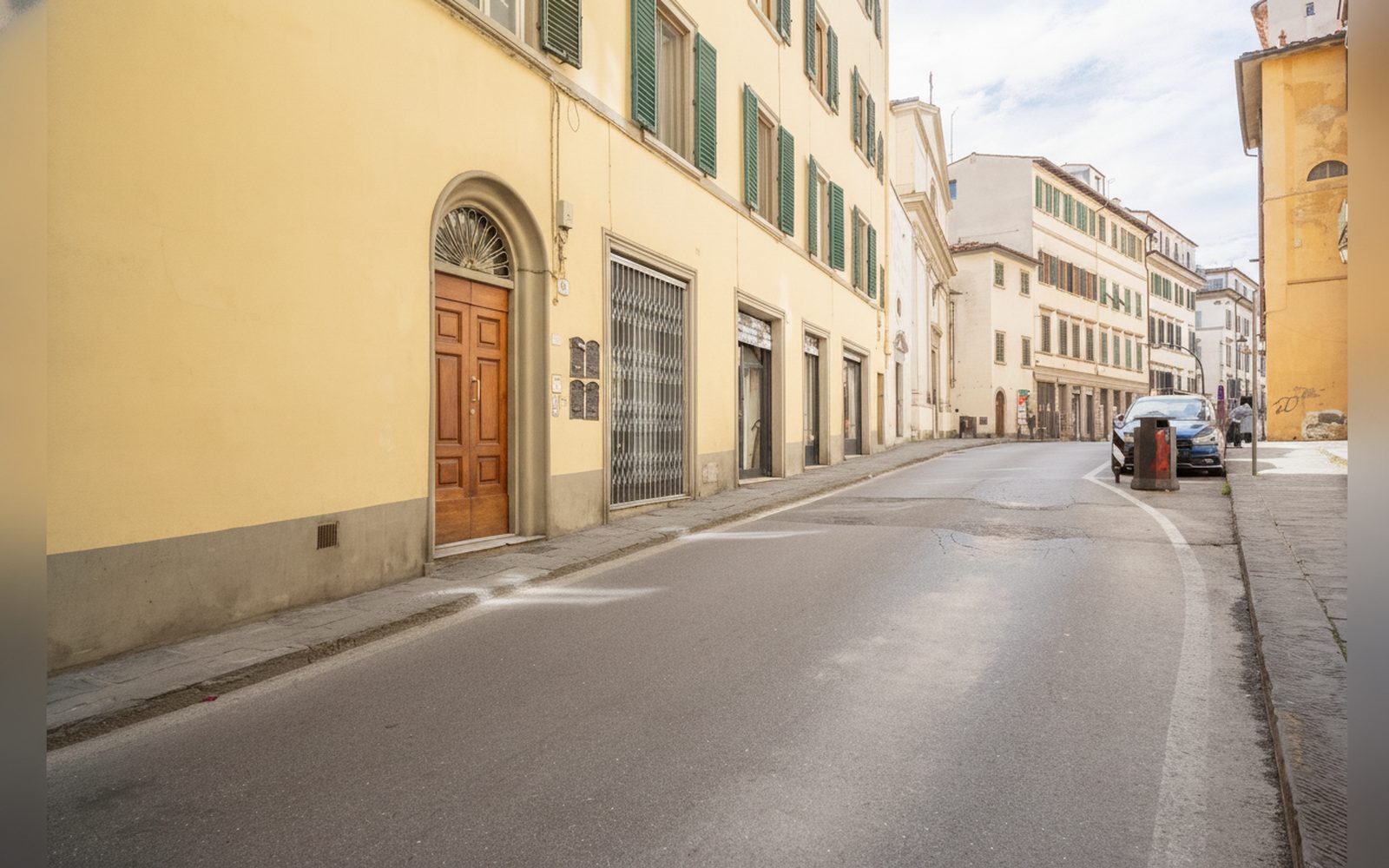 Il portone del palazzo